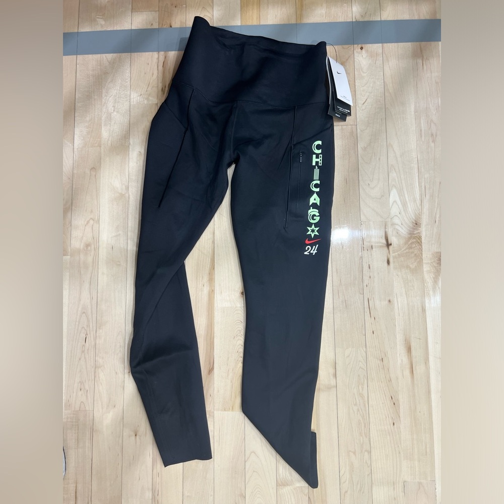 Womens nike 2024 Chicago marathon high rise tights (FV6189 010) size S